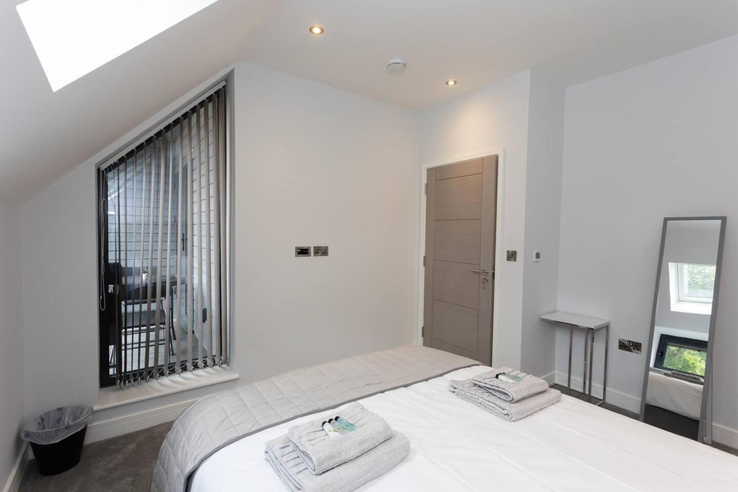 D & D Luxury Apartments Stanmore  Ngoại thất bức ảnh