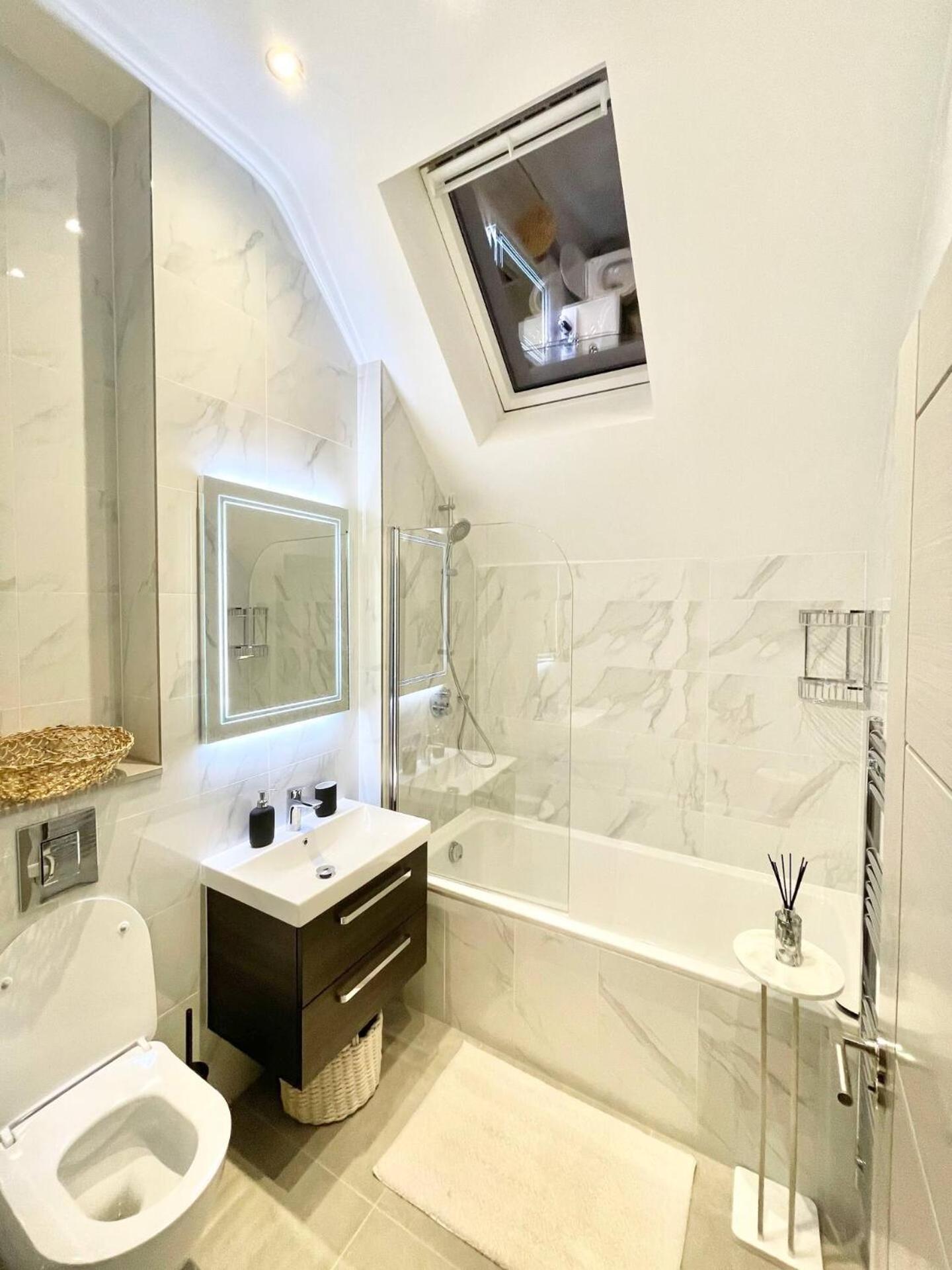 D & D Luxury Apartments Stanmore  Ngoại thất bức ảnh